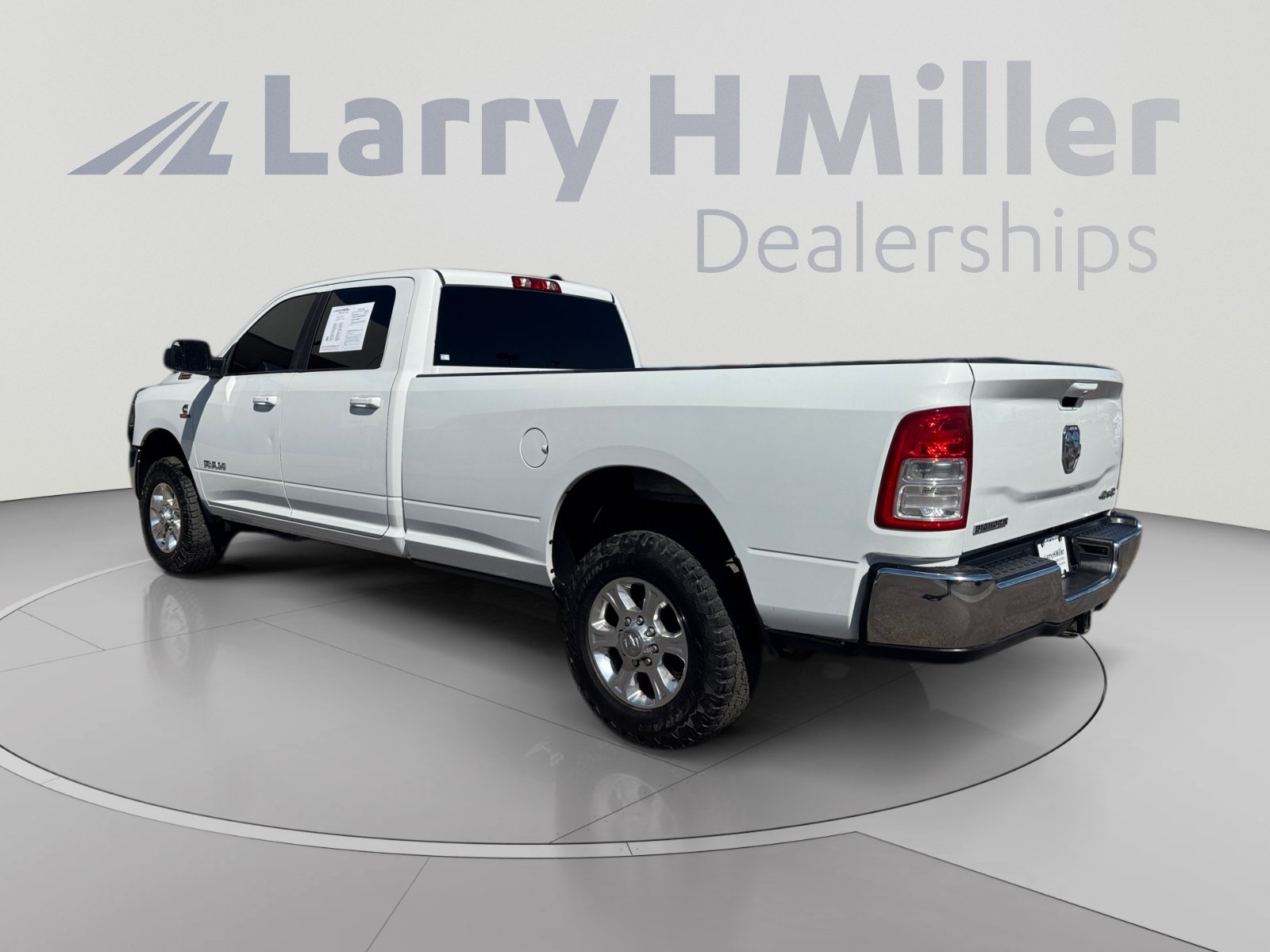 Used 2022 RAM 3500 Big Horn w/ Level A Equipment Group AWD/4WD image 3