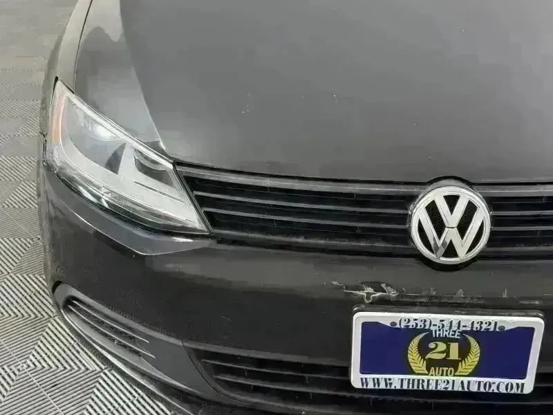 Used 2012 Volkswagen Jetta SE FWD image 43