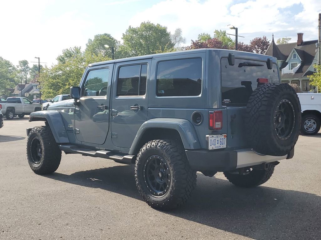 Used 2014 Jeep Wrangler Unlimited Sahara w/ Connectivity Group AWD/4WD image 4