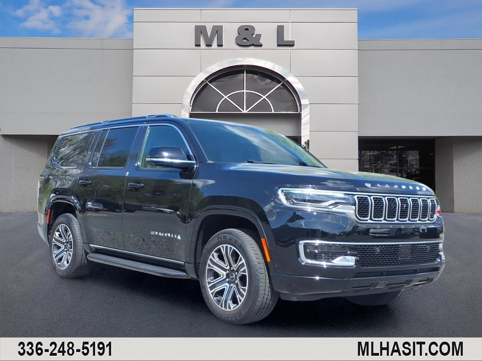 Certified 2025 Jeep Wagoneer 4WD w/ Convenience Group I image 1
