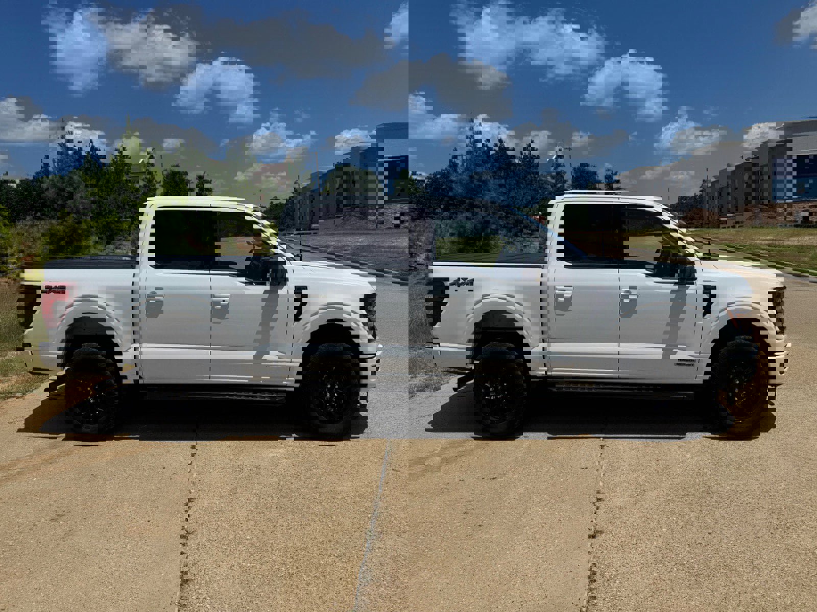 Used 2024 Ford F150 XLT w/ Equipment Group 302A MID video 2