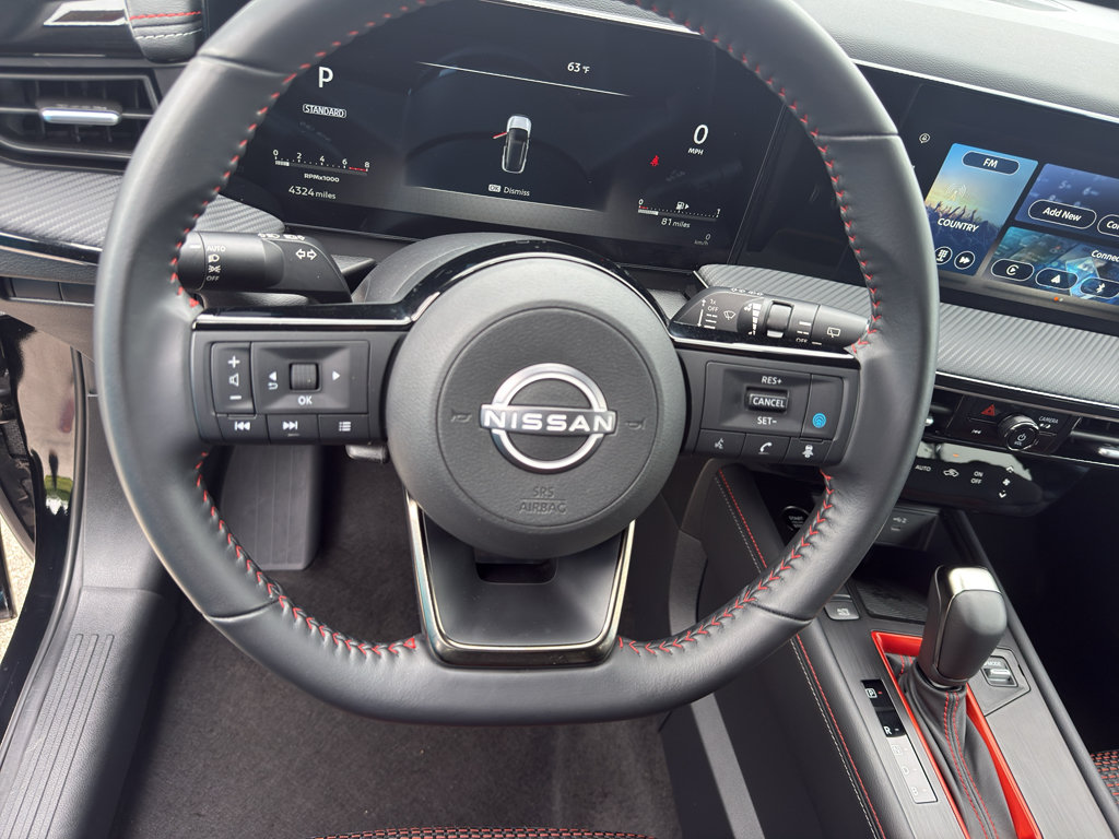 Certified 2025 Nissan Kicks SR AWD/4WD image 16