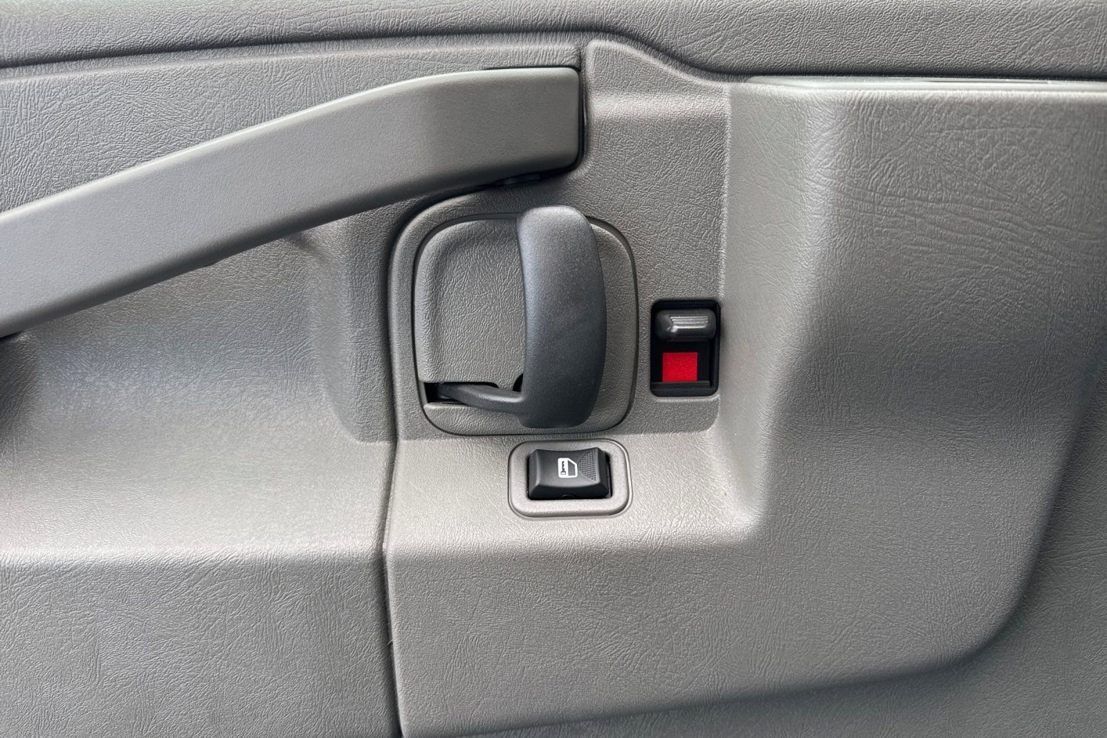 New 2024 Chevrolet Express 3500 w/ Power Convenience Package image 10