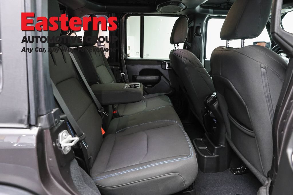 Used 2023 Jeep Wrangler Unlimited Rubicon 4xe w/ Cold Weather Group AWD/4WD image 25