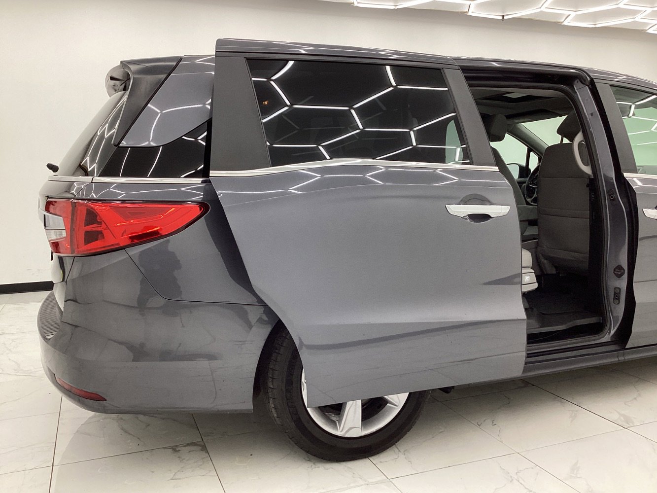 Used 2020 Honda Odyssey EX-L image 22
