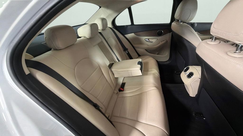 Used 2019 Mercedes-Benz C 300 4MATIC Sedan image 29