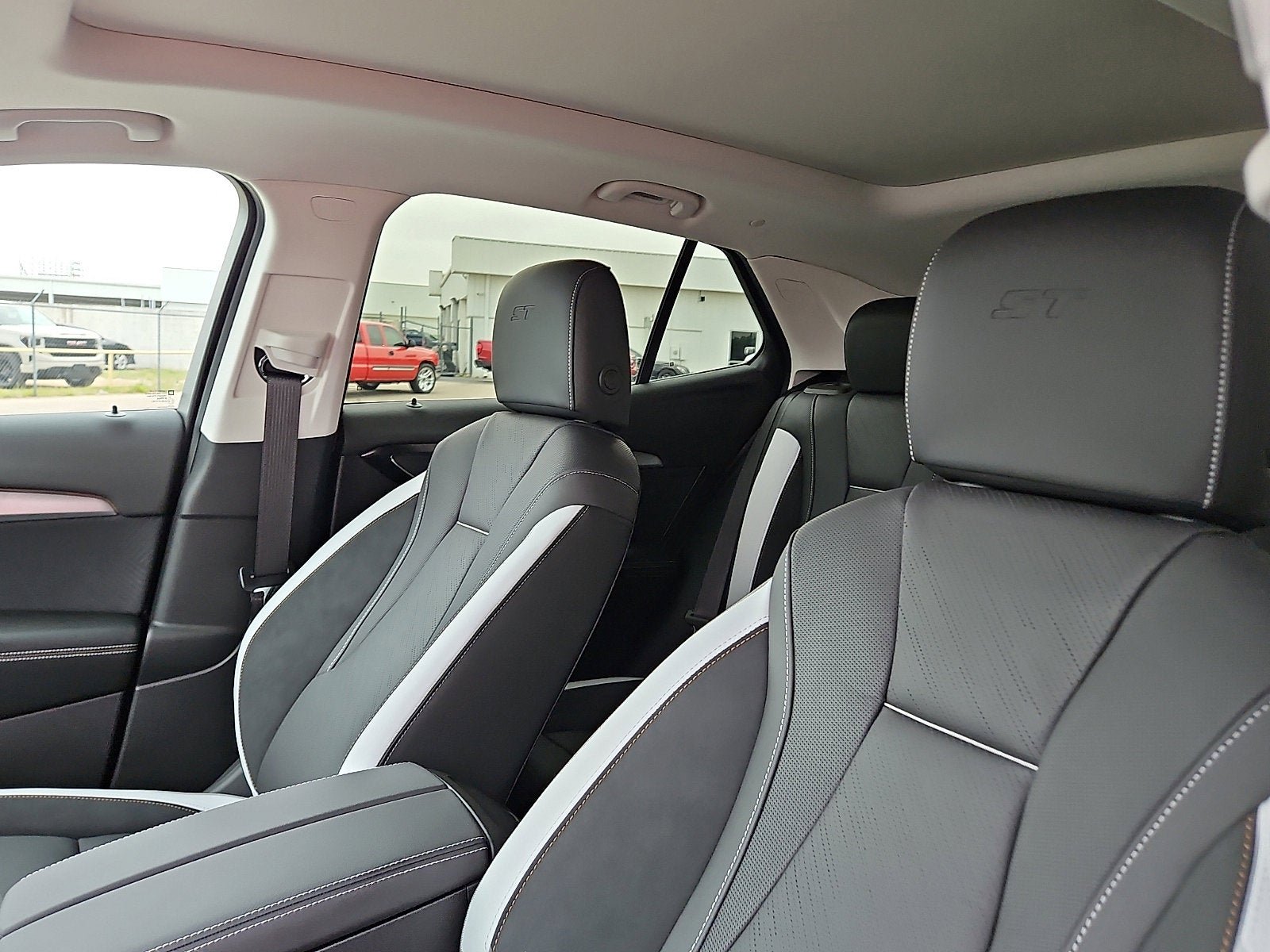 New 2026 Buick Envision Sport Touring AWD/4WD image 12