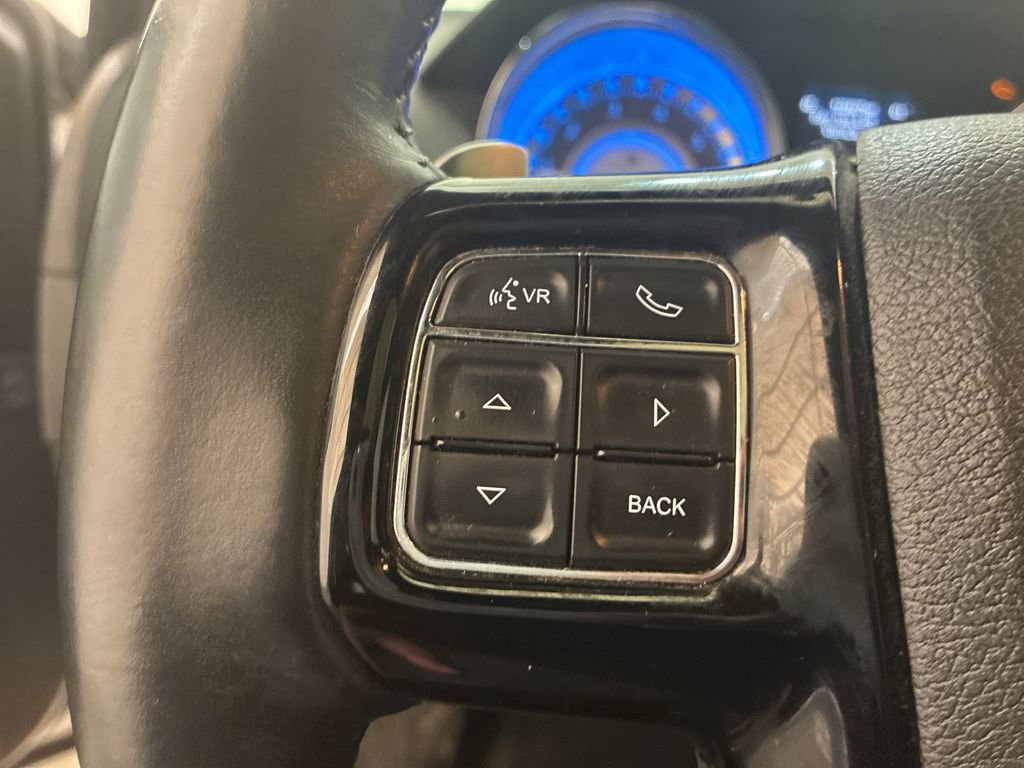 Used 2014 Chrysler 300 S AWD/4WD image 19