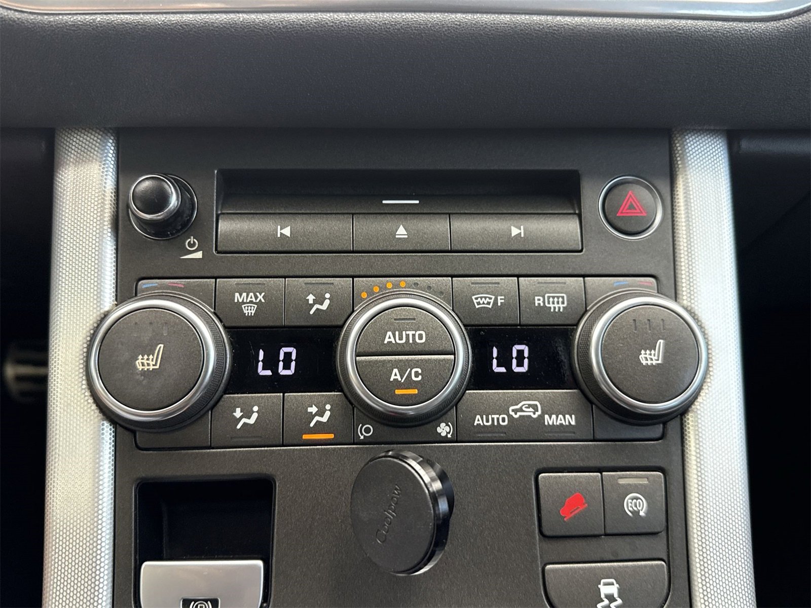 Used 2015 Land Rover Range Rover Evoque Dynamic image 21