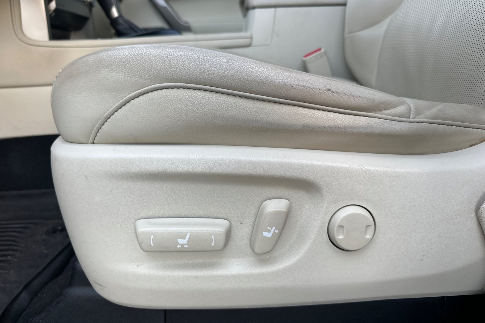 Used 2020 Lexus GX 460 Premium w/ Premium Package AWD/4WD image 13