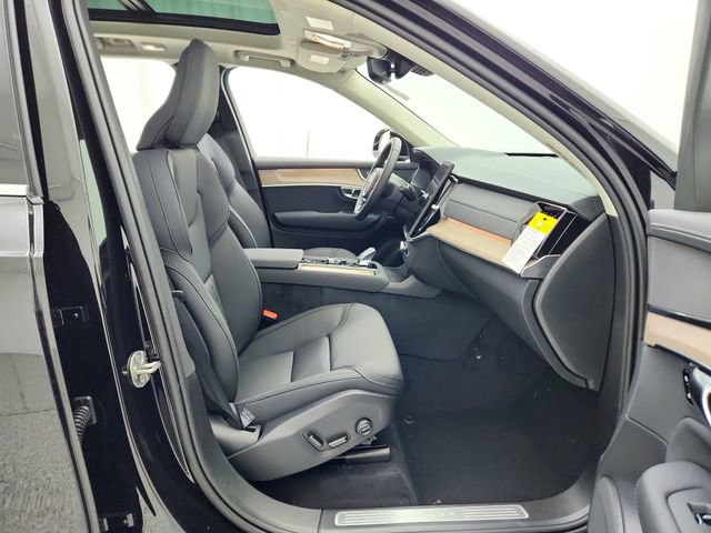New 2026 Volvo XC90 B5 Core image 14