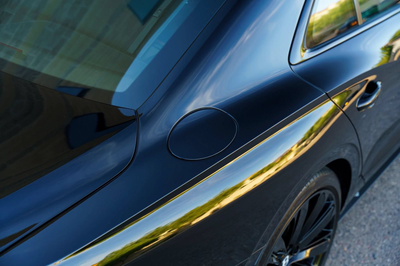 Used 2024 Bentley Flying Spur S W12 AWD/4WD image 59