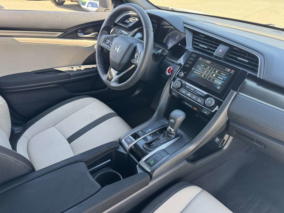 Used 2019 Honda Civic EX image 14