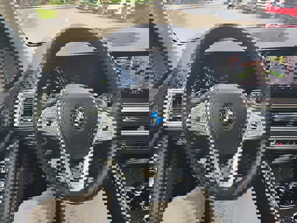 Used 2024 BMW X7 xDrive40i image 19