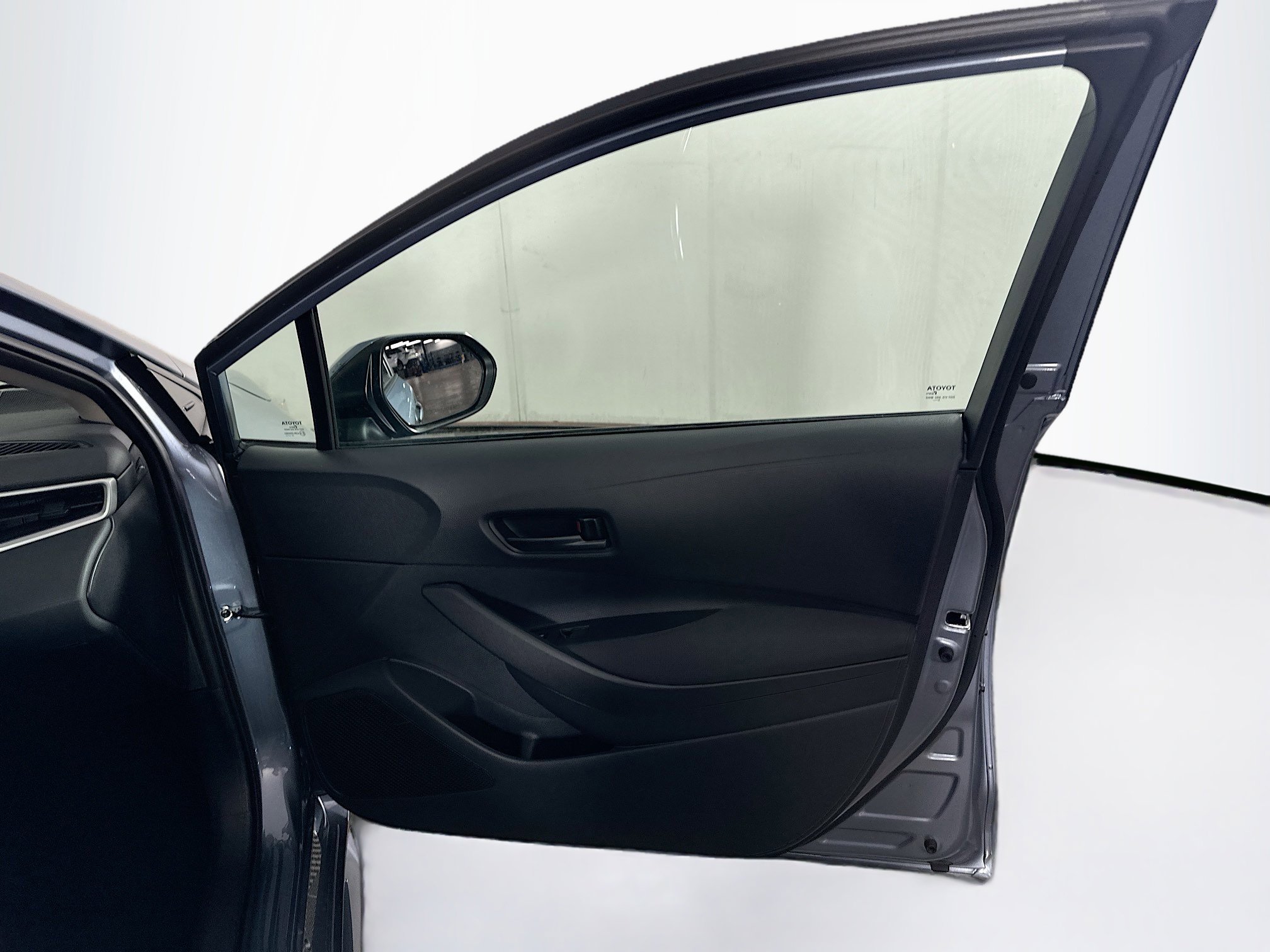 Used 2026 Toyota Corolla LE image 29