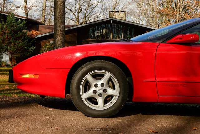 Used 1997 Pontiac Firebird Coupe w/ Opt Pkg image 4