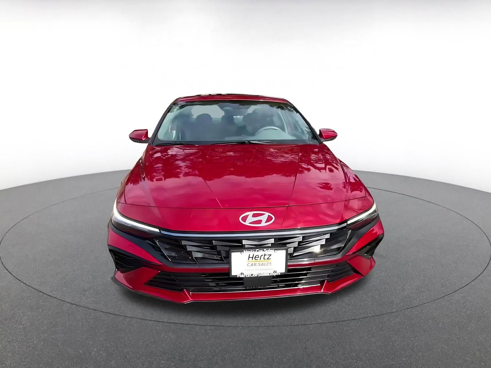 Used 2025 Hyundai Elantra SEL FWD image 4