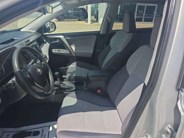 Used 2014 Toyota RAV4 XLE FWD image 9