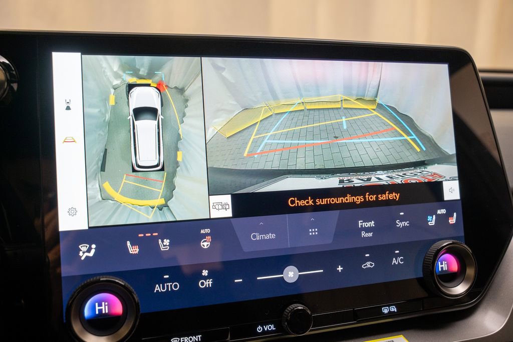 Used 2025 Lexus TX 500h AWD image 16