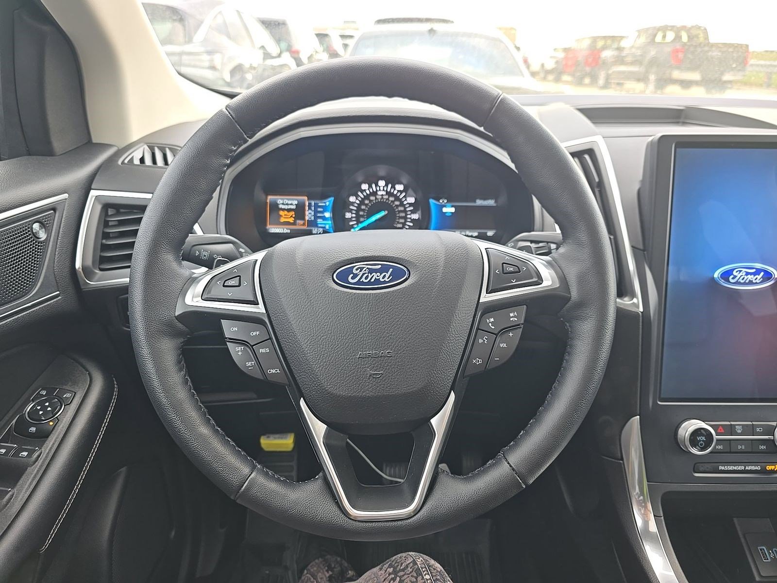 Used 2023 Ford Edge Titanium w/ Class II Trailer Tow Package AWD/4WD image 16