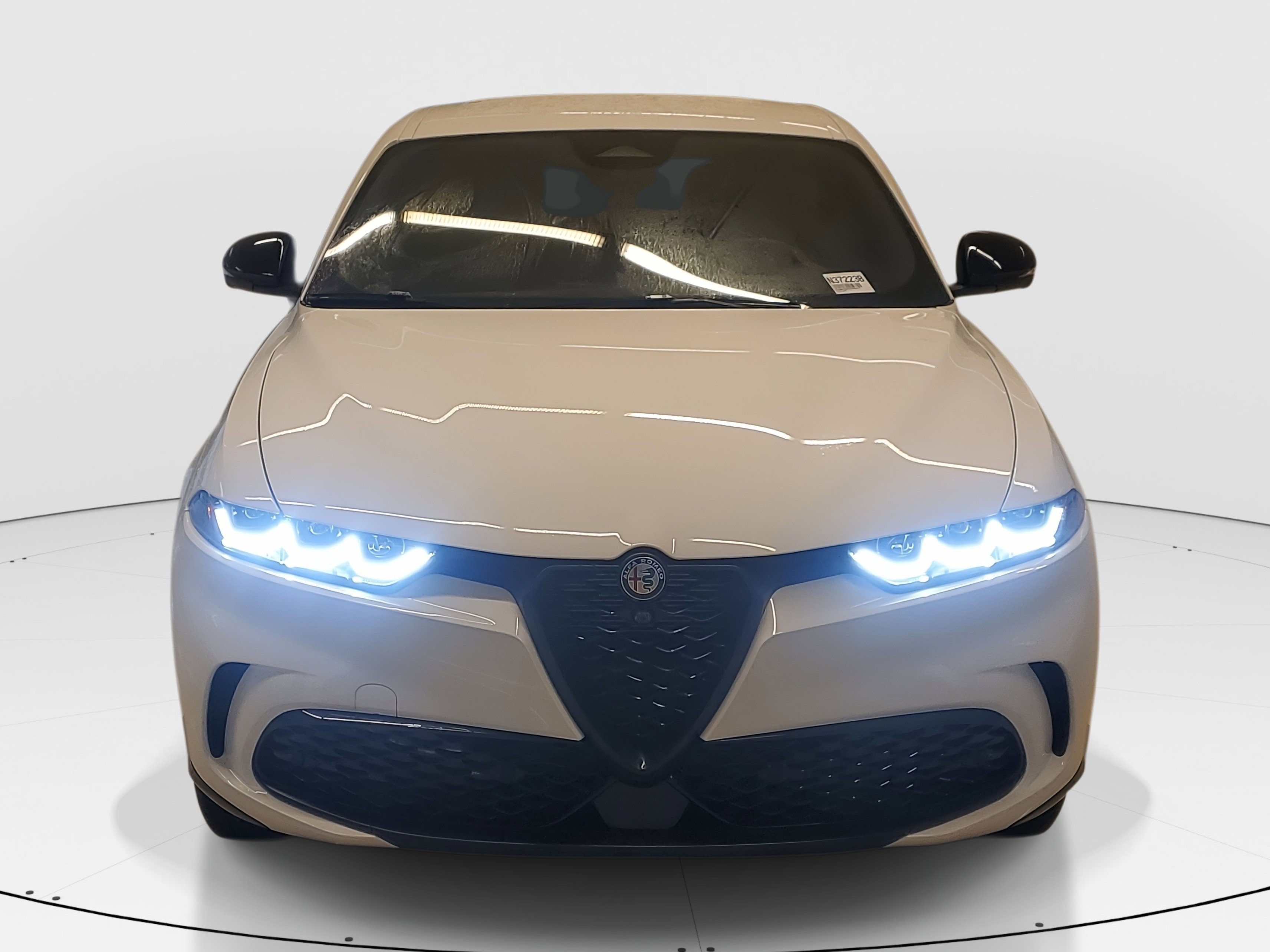 Used 2025 Alfa Romeo Tonale w/ Active Assist Package image 3