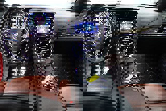 Used 2014 Cadillac ELR w/ Luxury Package image 2