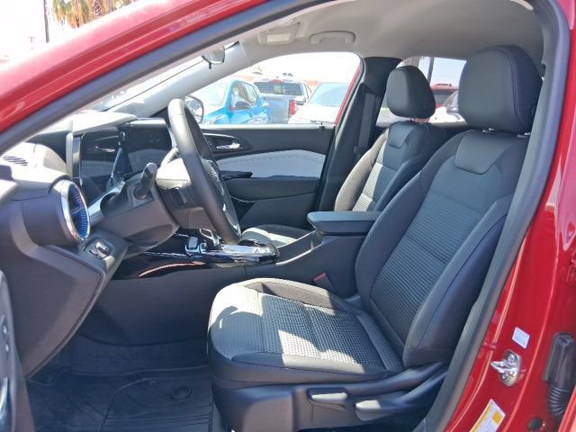 New 2026 Chevrolet Trax LT w/ Driver Confidence Package FWD image 14