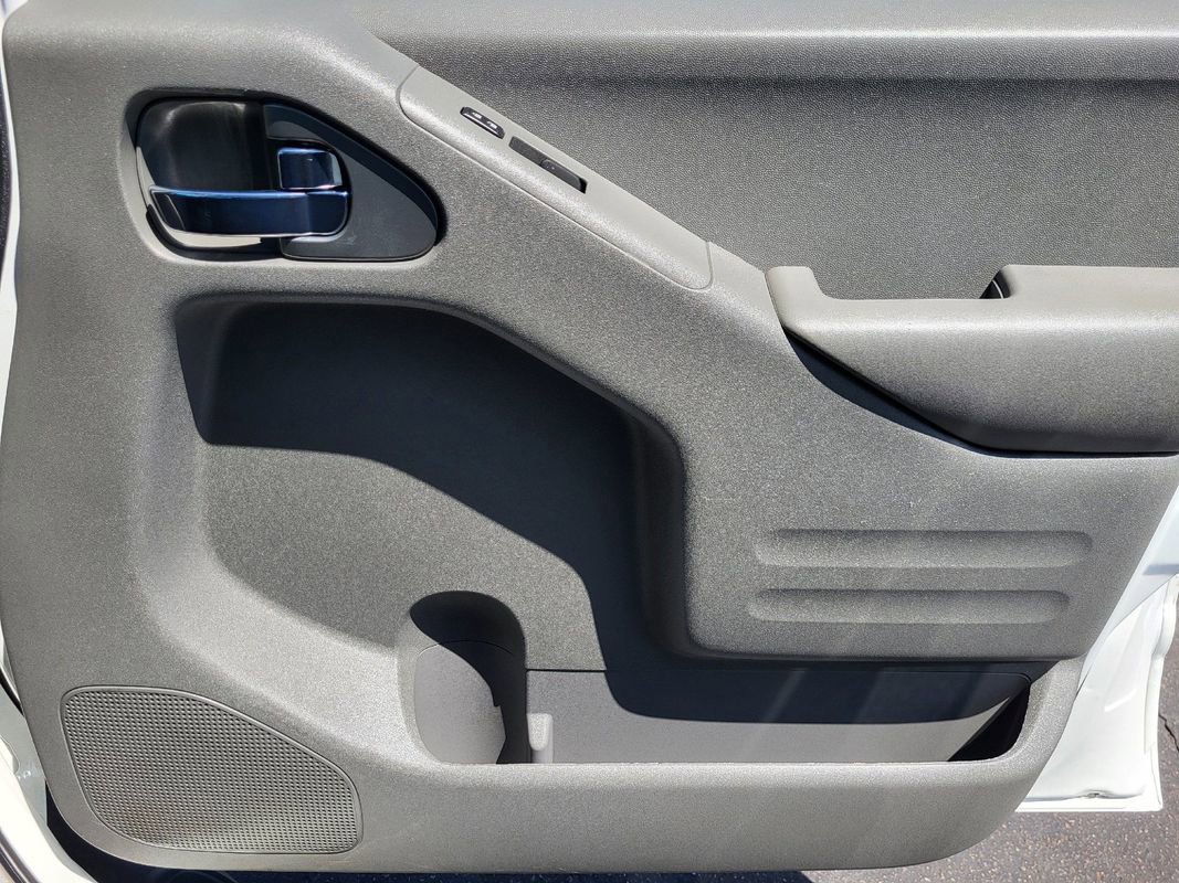 Used 2020 Nissan Frontier SV w/ Midnight Edition Floor Mats image 19