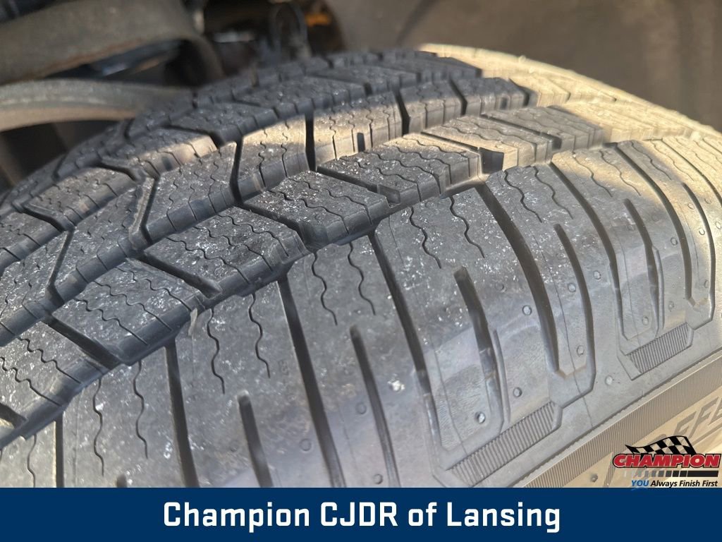 Used 2023 Chevrolet Silverado 1500 LT image 13