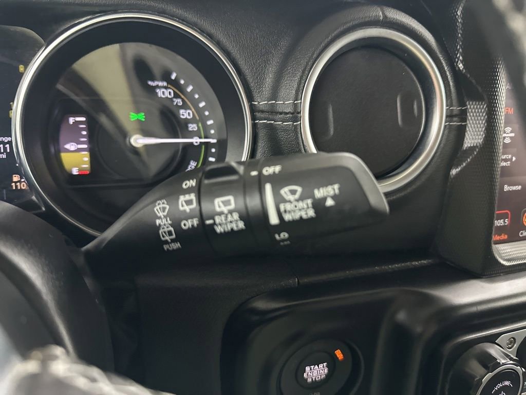 Used 2023 Jeep Wrangler Unlimited Sahara w/ Cold Weather Group AWD/4WD image 38