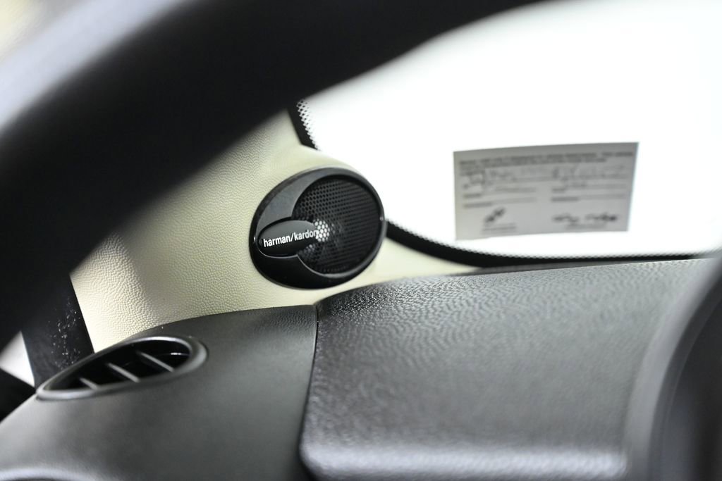 Used 2011 MINI Cooper S image 19