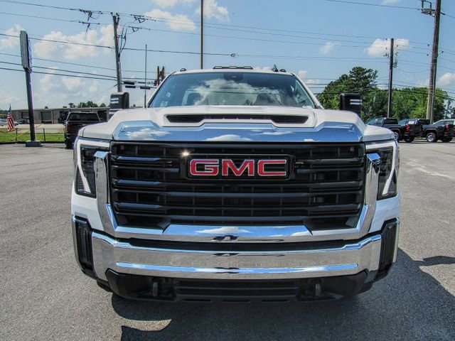 New 2025 GMC Sierra 2500 Pro image 2