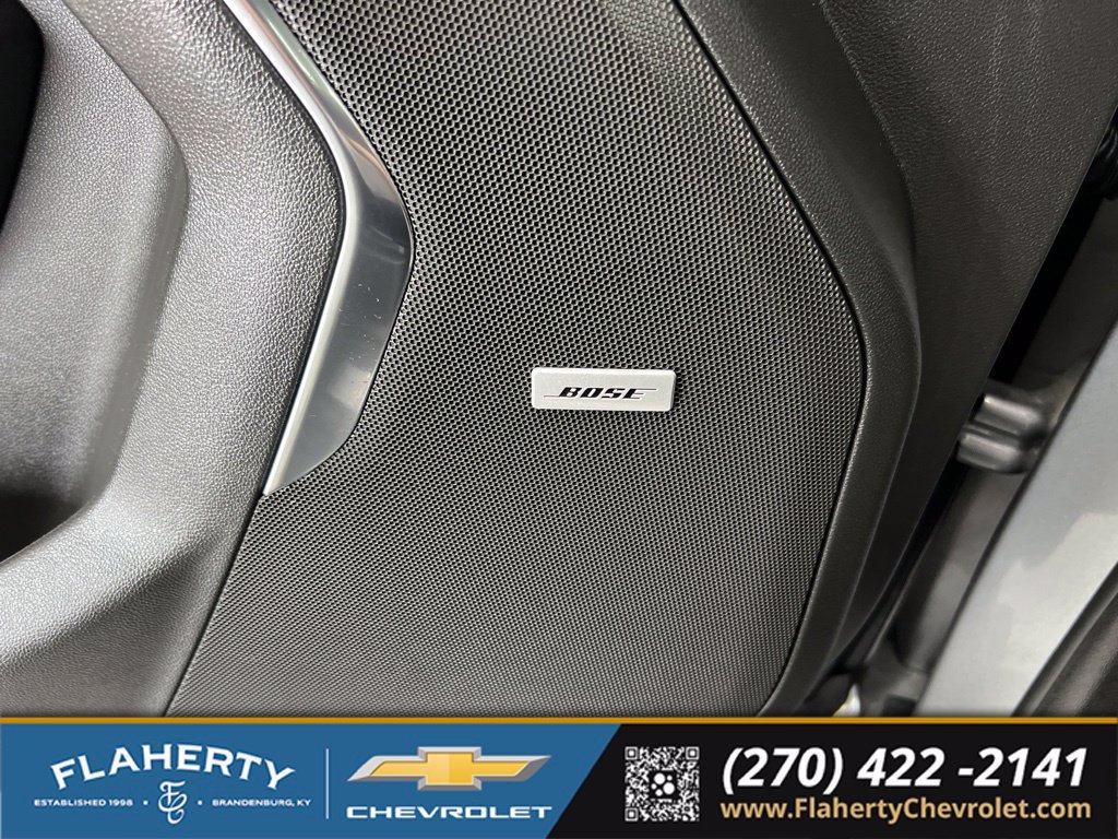 Used 2026 Chevrolet Suburban Premier AWD/4WD image 25