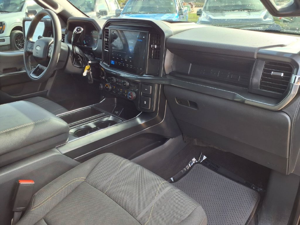 Used 2025 Ford F150 STX w/ Equipment Group 200A RWD image 28