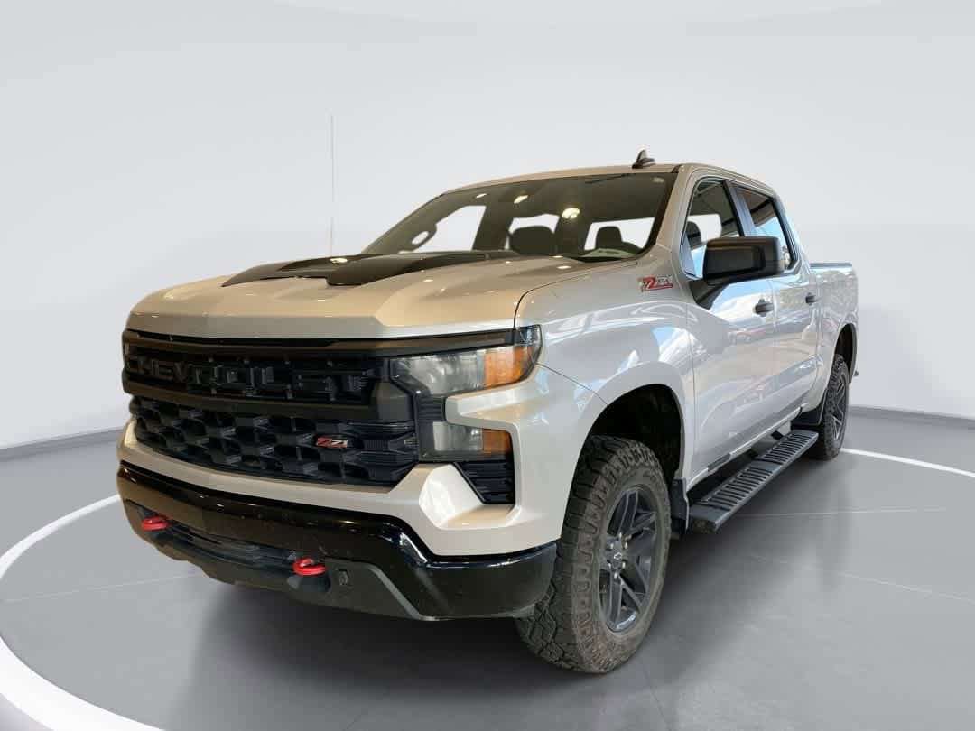 Used 2022 Chevrolet Silverado 1500 Custom Trail Boss AWD/4WD image 1