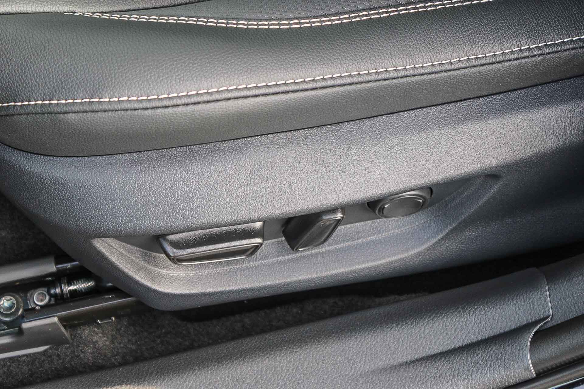 New 2026 Toyota Camry SE w/ Multimedia Upgrade Package FWD image 24