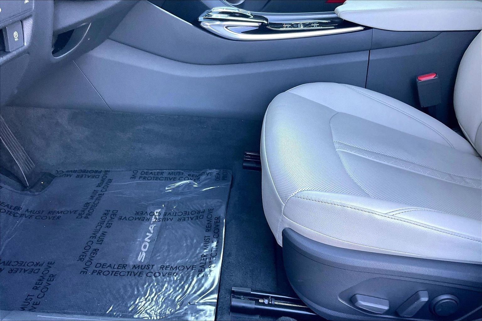 Used 2022 Hyundai Sonata Limited image 16