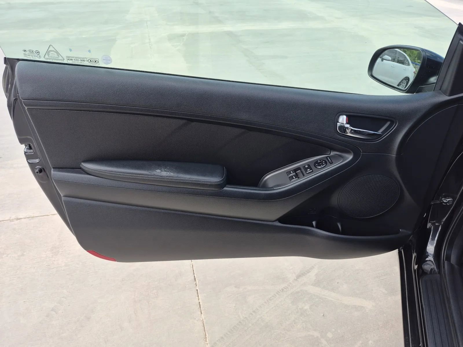 Used 2015 Kia Forte Koup EX FWD image 10