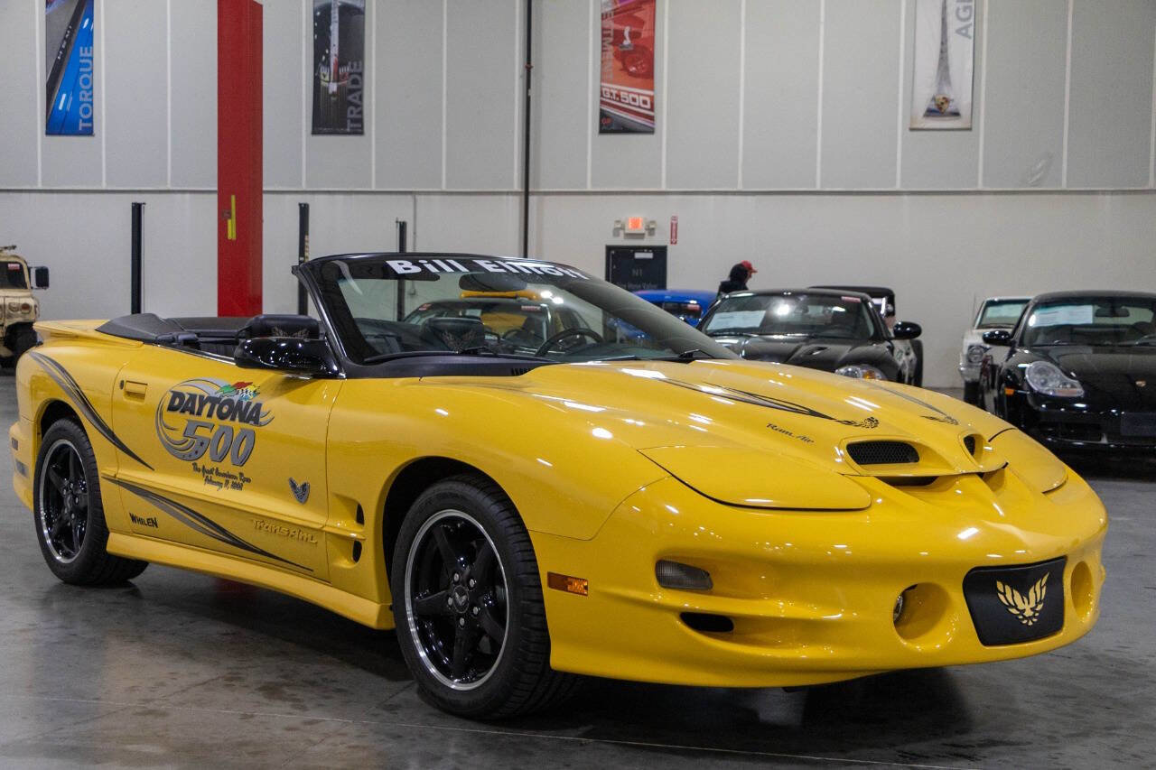 Used 2002 Pontiac Firebird Trans Am image 9