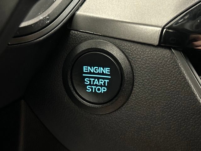 Used 2025 Ford Escape Active AWD/4WD image 29