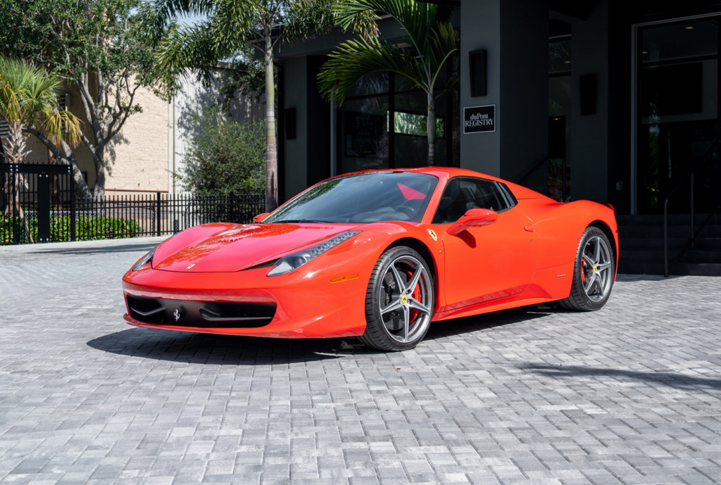 Used 2013 Ferrari 458 Spider RWD image 11