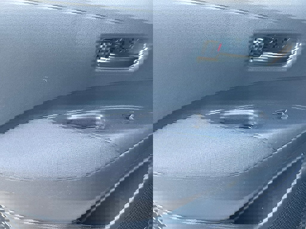 Used 2023 Toyota Corolla LE image 8