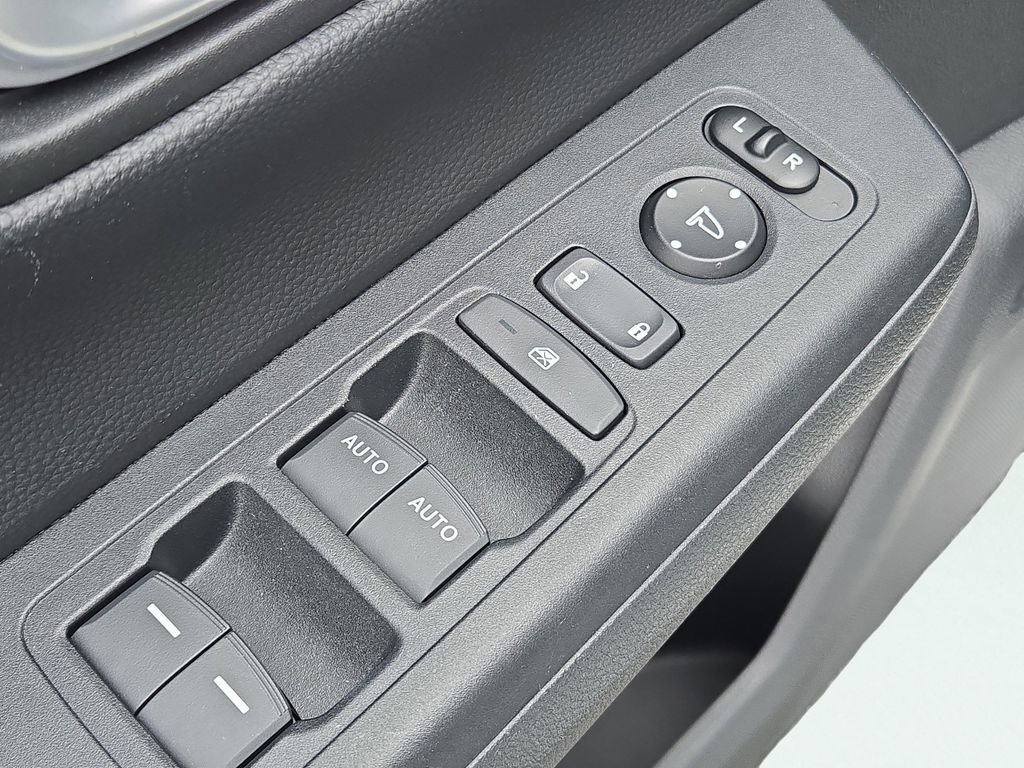 Used 2023 Honda CR-V EX image 16