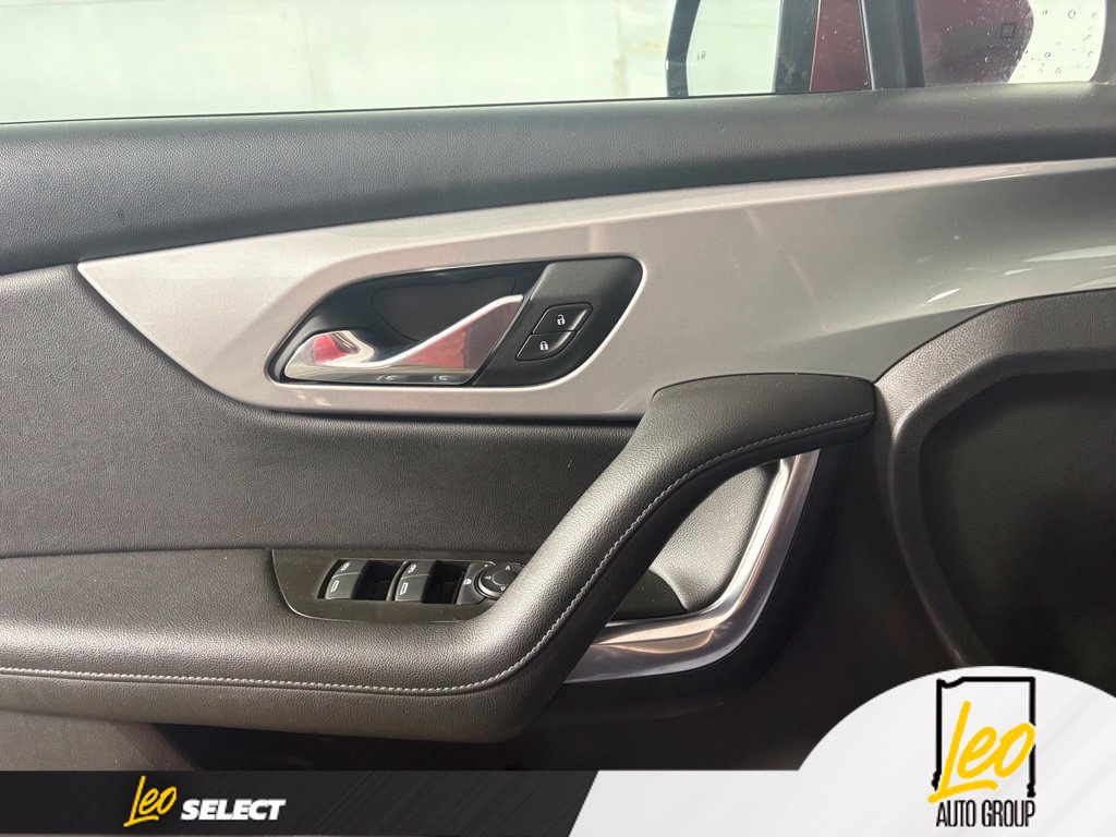 Used 2021 Chevrolet Blazer LT FWD image 17