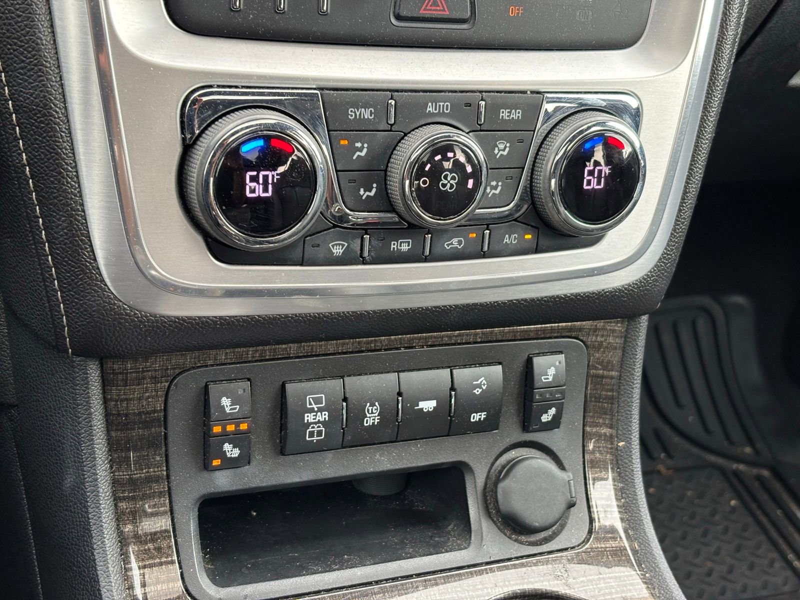 Used 2013 GMC Acadia SLT AWD/4WD image 7