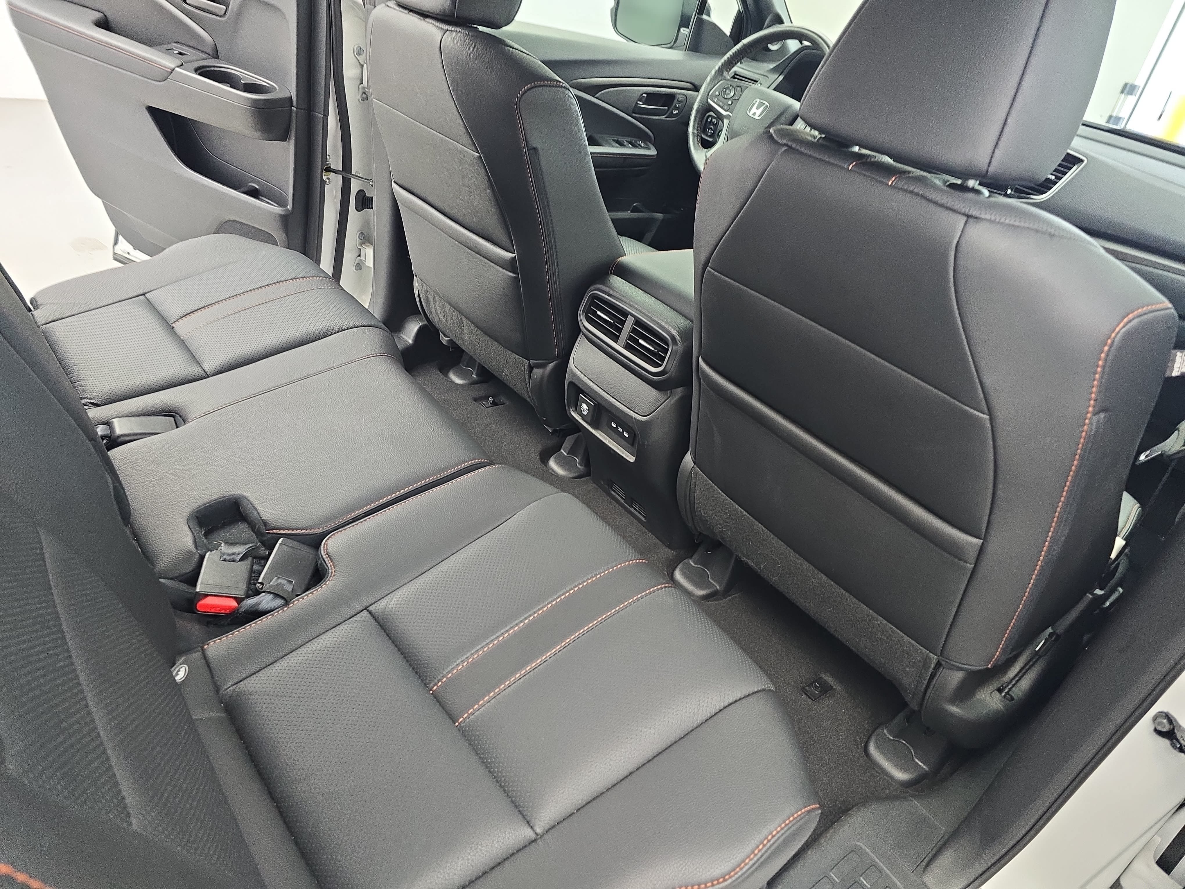 Used 2024 Honda Passport TrailSport image 11