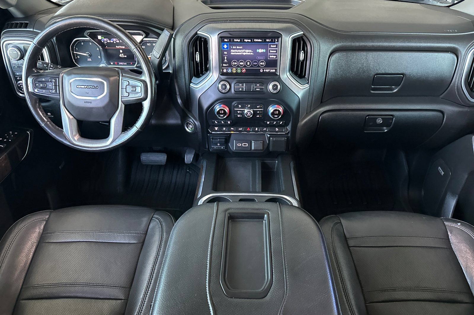 Used 2020 GMC Sierra 2500 Denali w/ Denali Ultimate Package AWD/4WD image 10