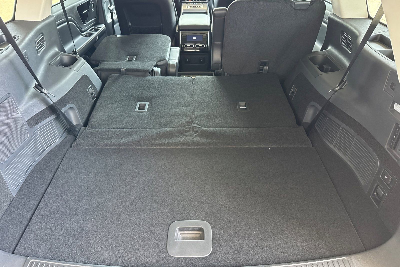 New 2025 Lincoln Aviator 2WD w/ Equipment Group 101A image 15