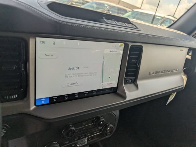 New 2026 Ford Bronco Outer Banks w/ Black Appearance Package AWD/4WD image 18