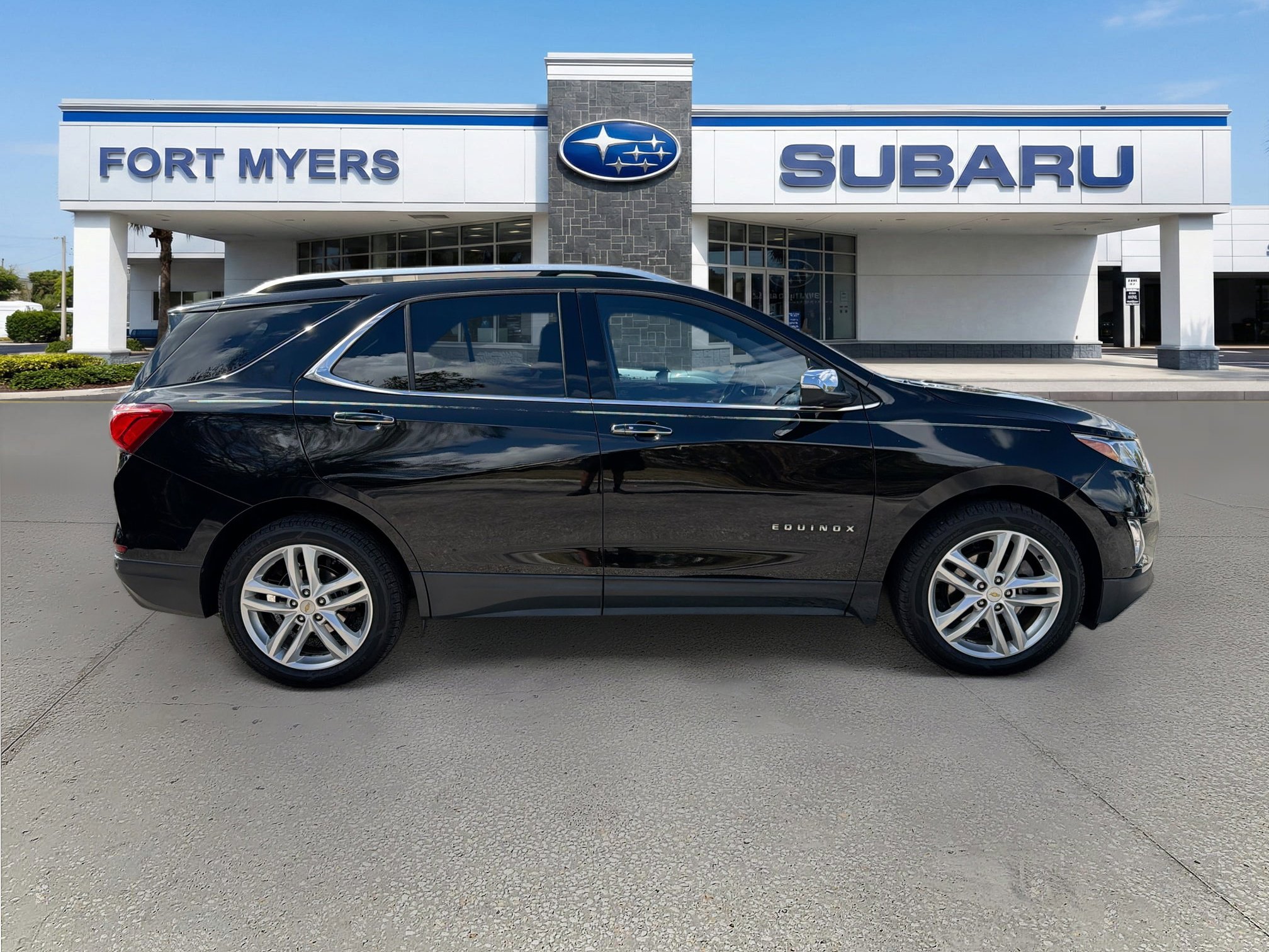 Used 2020 Chevrolet Equinox Premier image 2